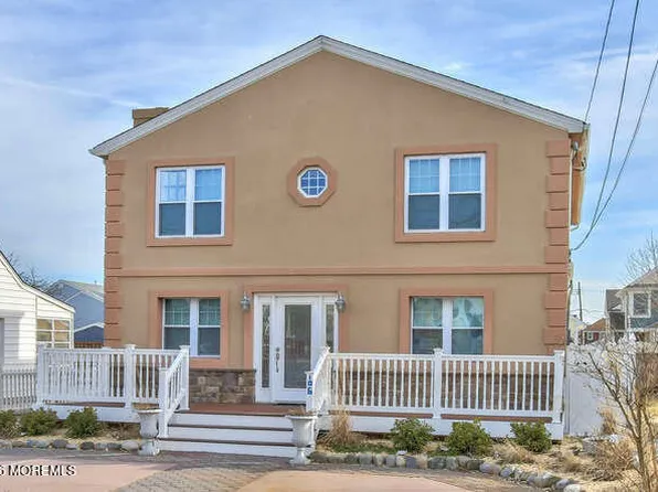 106 Elizabeth Ave, Lavallette, NJ 08735