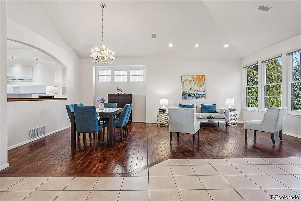 Building Photo - 6333 S Sicily Way
