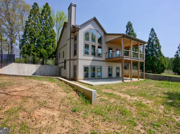 1364 Old Bishop Rd, Bishop, GA 30621