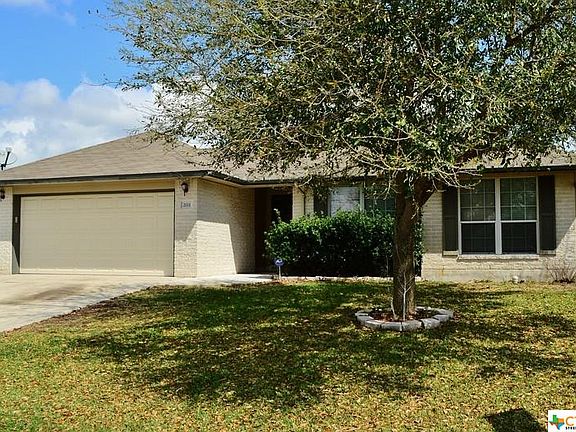 2nd image of 2111 Bentwood Dr