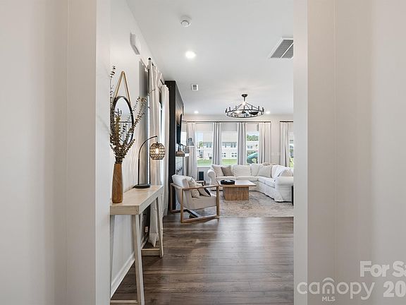 3rd image of 1295 Elizabeth Ave