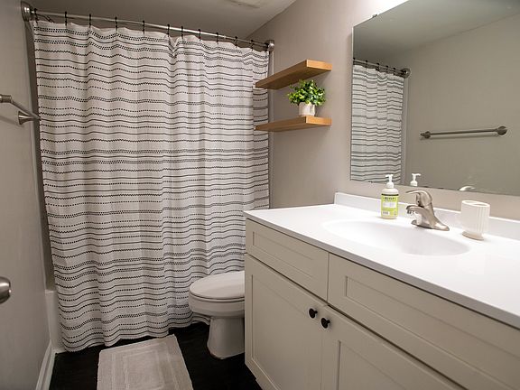 4th image of 2308 Myron Dr APT 3