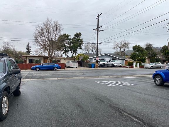 5th image of 10300 Broadview Dr