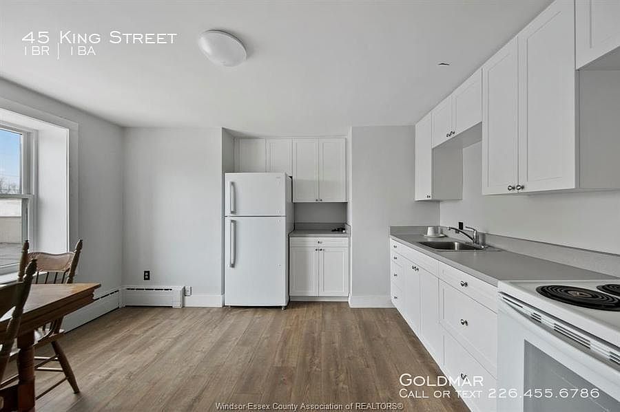 1st image of 45 King St