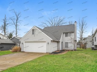 3678 Lake Ave, Aurora, OH 44202