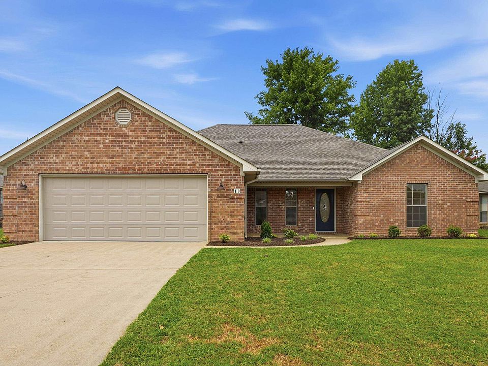 1st image of 10 Weatherton Dr