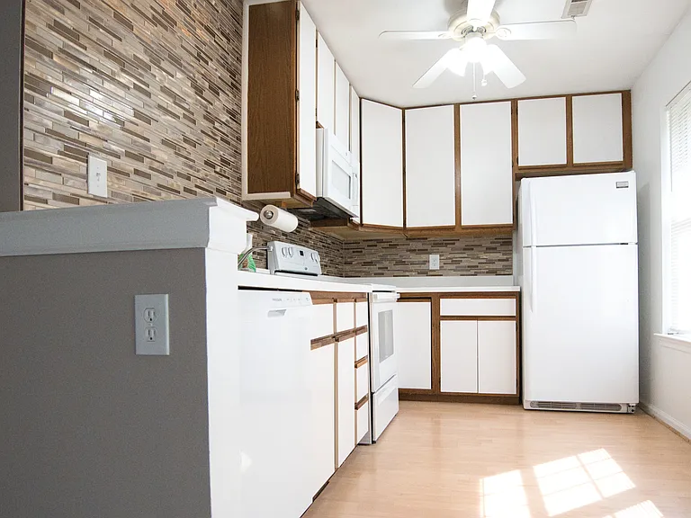2016 Foxmeadow Cir #2016 — Photo 2