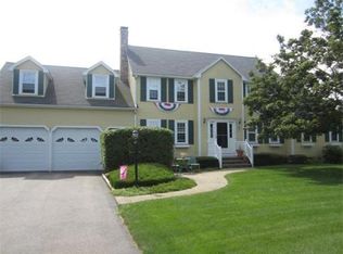 11 Level Acres Rd, Attleboro, MA 02703