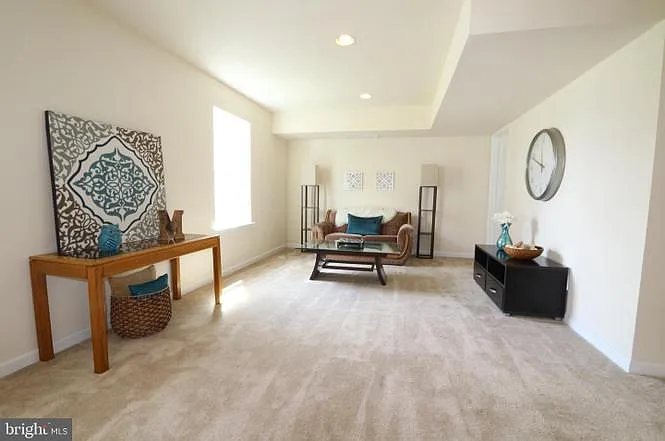 145 Time Cir — Photo 23