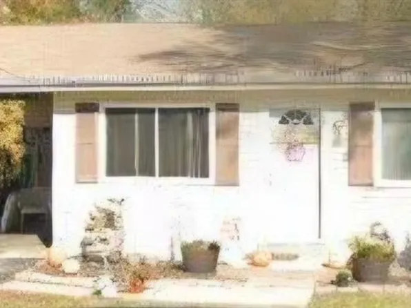 11051 Bernice Ave, Saint Ann, MO 63074