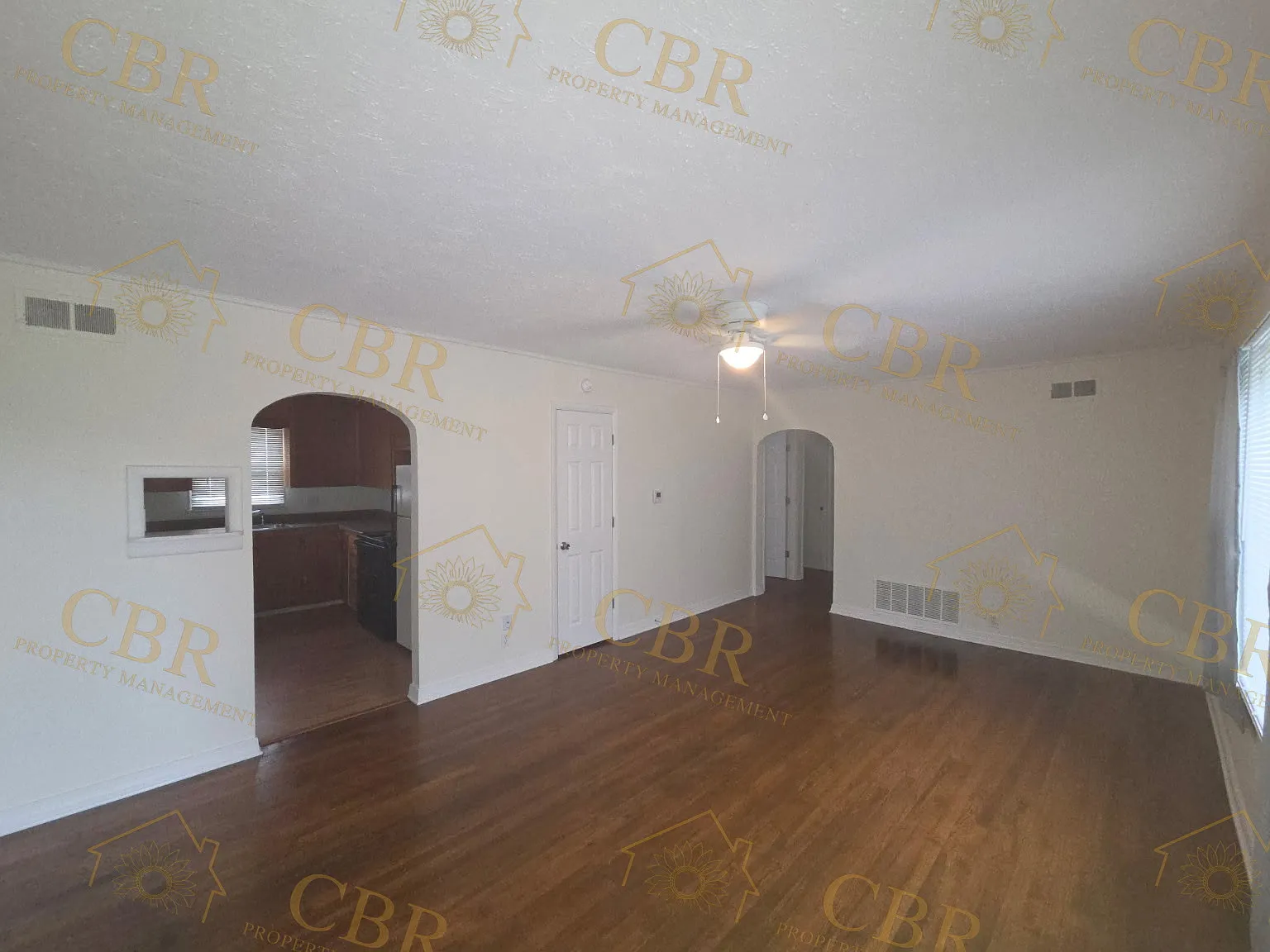 1311 W 12th St — Photo 3