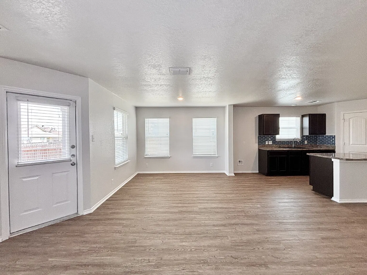 Beautiful and Unique 4 Bedroom Rental Home! — Photo 3