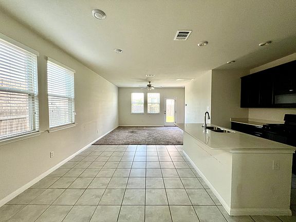 2nd image of 11800 Pecangate Way
