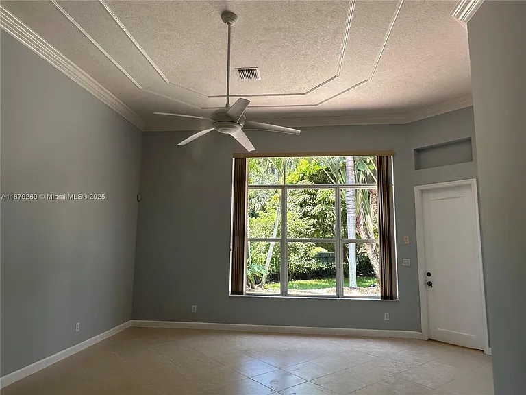 138 Tranquilla Dr — Photo 4