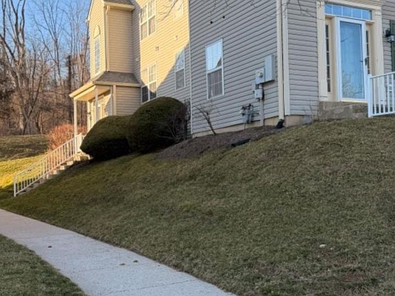4th image of 723 Thornhill Dr