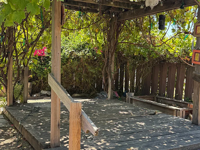5513 Pamplona Ct — Photo 16