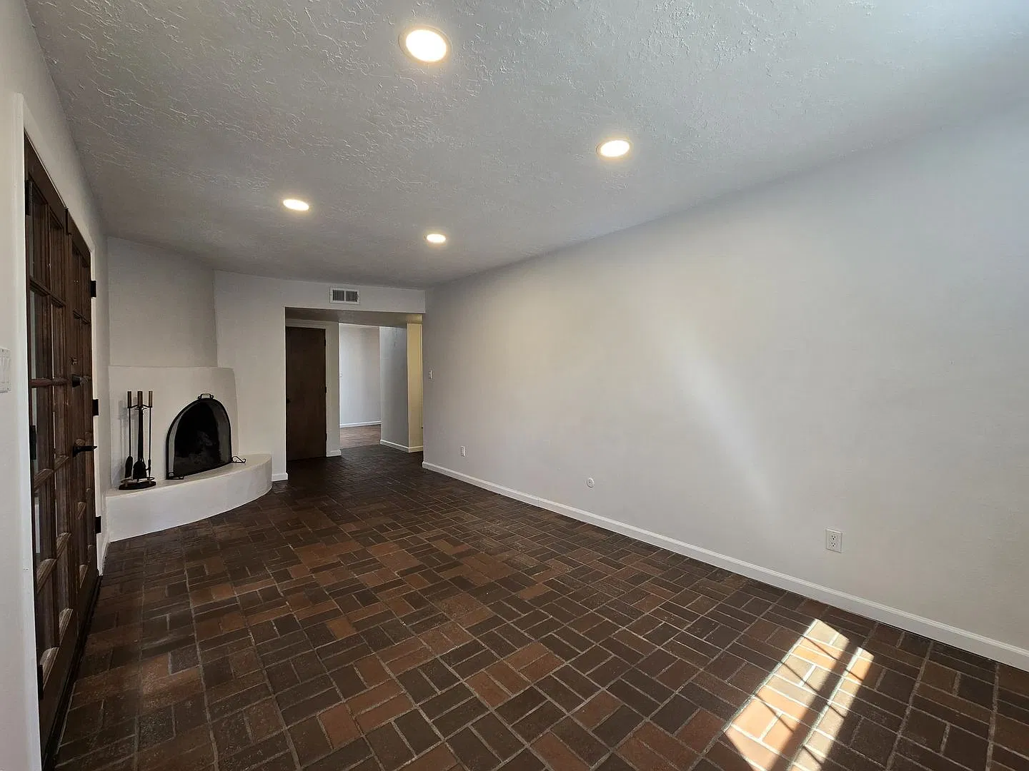 1030 Don Diego Ave — Photo 4