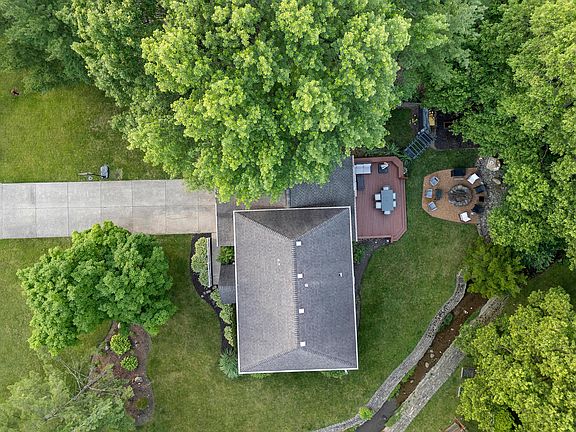 4th image of 12826 Coventry Ave