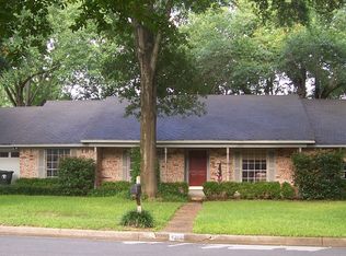 6200 Wilshire Dr, Tyler, TX 75703