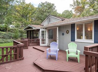 5545 Edgemont Dr, Alexandria, VA 22310