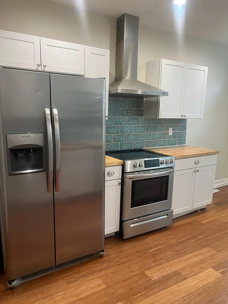 Building Photo - 1106 Dayton St #1