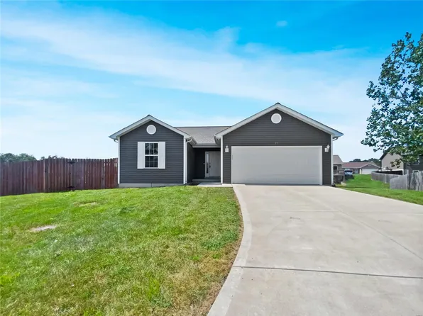 23 Tucker Ct, Winfield, MO 63389