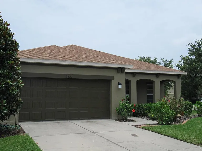 2822 Maple Brook Loop — Photo 2