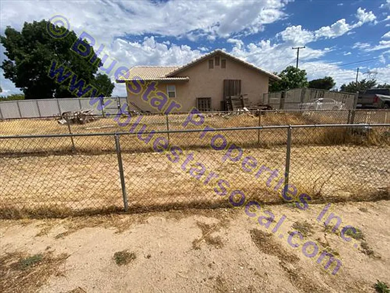7653 Victor Ave — Photo 16