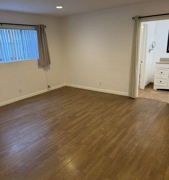 1921 Pelham Ave #1 — Photo 11