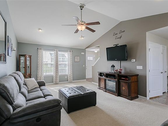 3rd image of 1766 Spartan Dr