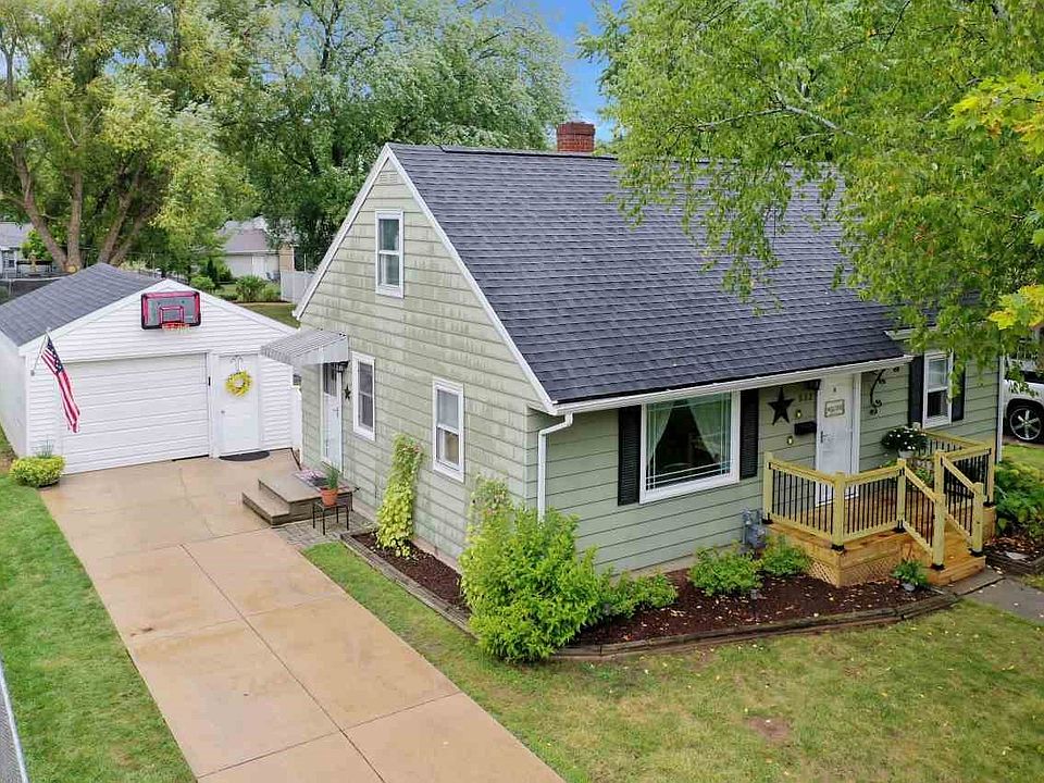1st image of 822 Redwood Dr