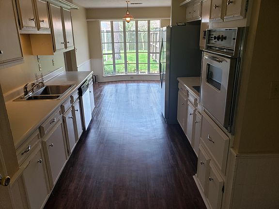 2nd image of 8519 Hornwood Dr