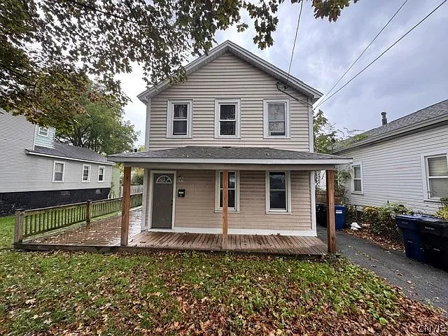 4 bed, 1.0 bath, 1522 sqft, $1,500 — Photo 1