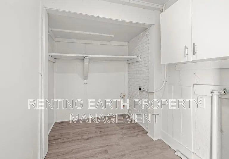 1441 Creel St — Photo 7
