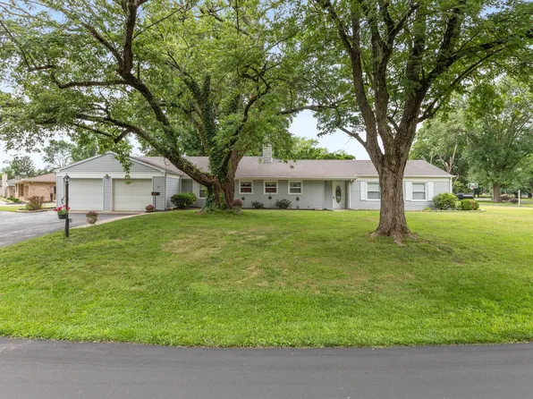 831 North Dr, Seymour, IN 47274