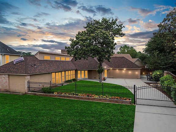 3rd image of 18014 Echobend Ln