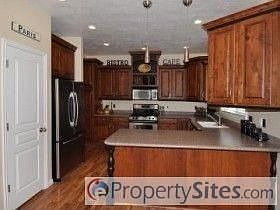 2nd image of 5413 W Mayflower St