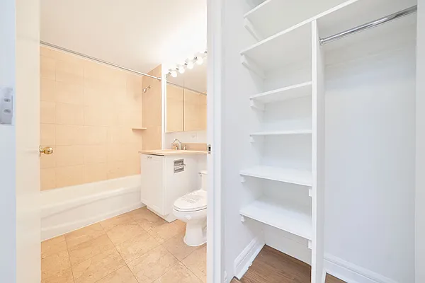 Rented by Living New York | media 23