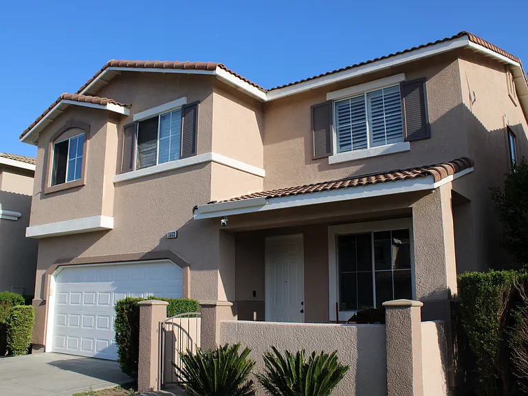 11833 Worcester Dr — Photo 32