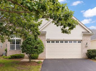 1962 Highbury Ln, Aurora, IL
