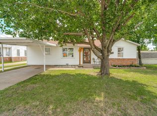 709 Charles St, Weatherford, TX 76086