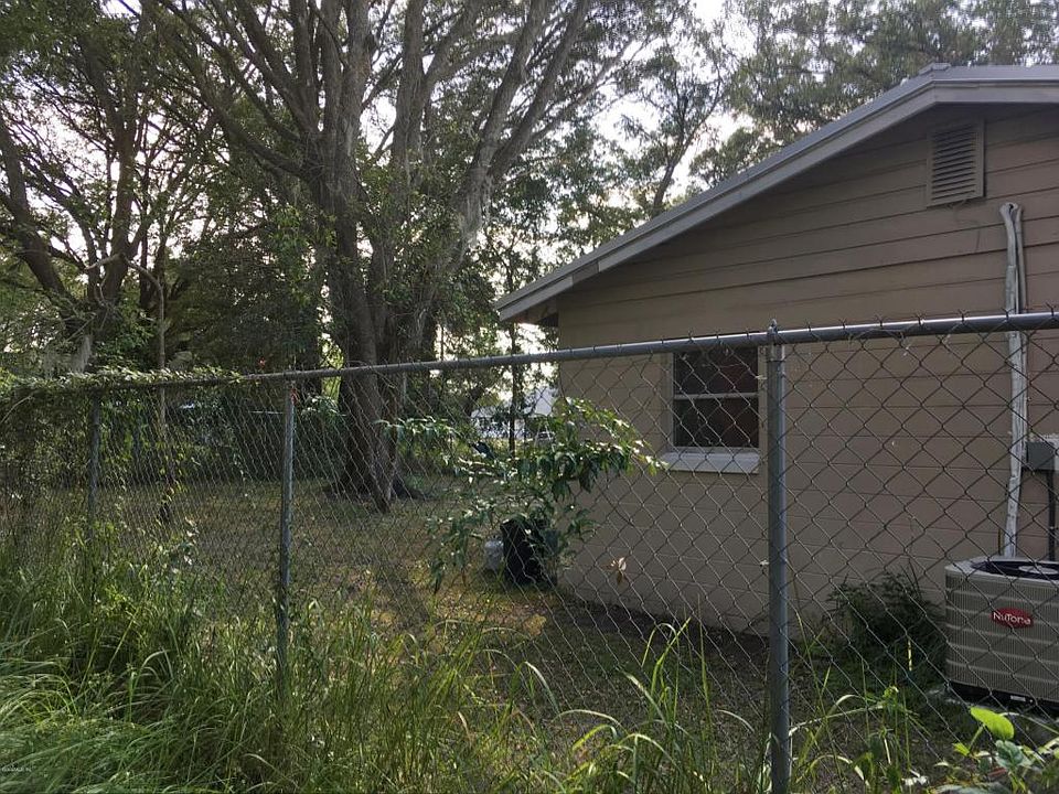 2nd image of 1336 SW 2nd St