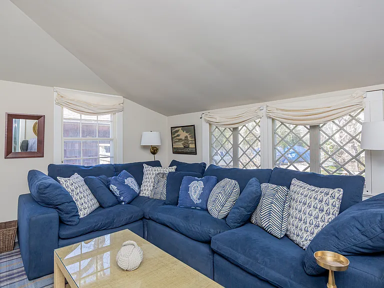 21 Ochre Ln — Photo 10