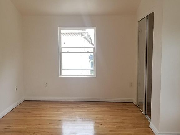 3rd image of 166-10 140th Ave