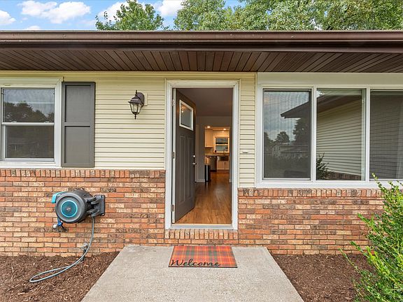 4th image of 1803 Myra Ridge Ct