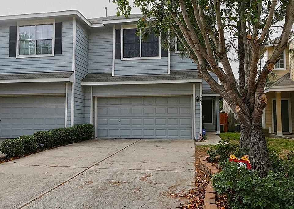 1st image of 16819 Bellmoor Ln