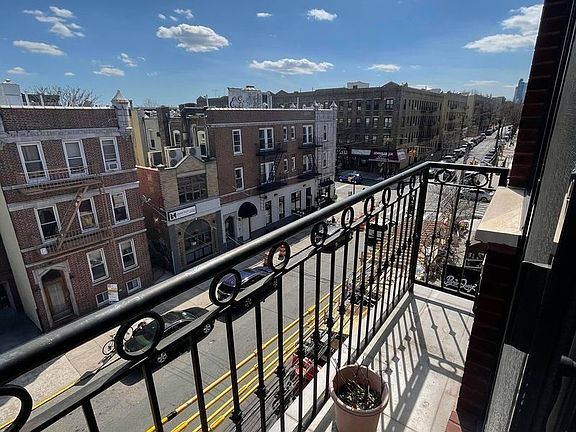 4th image of 31-78 30th St #4