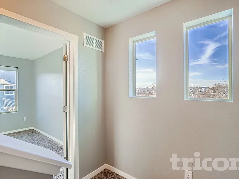 19148 E 54th Pl — Photo 11