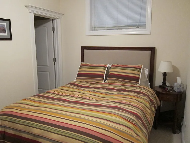 910 W Barry Ave #1 — Photo 11