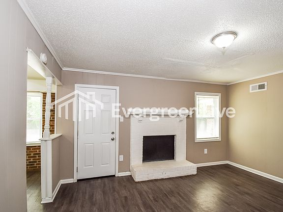 3rd image of 3067 Morningview Dr